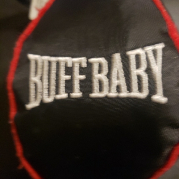 Buff Baby Black Speed Bag Crinkle Hanging Toy ByFred 8" - Picture 2 of 4